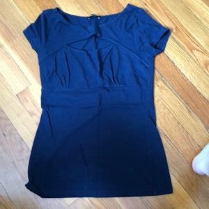 Navy blue t shirt with cut in the chest